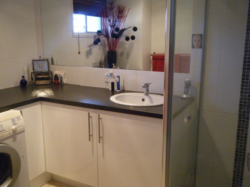 6/17 Darrambal Street, Chevron Island QLD 4217