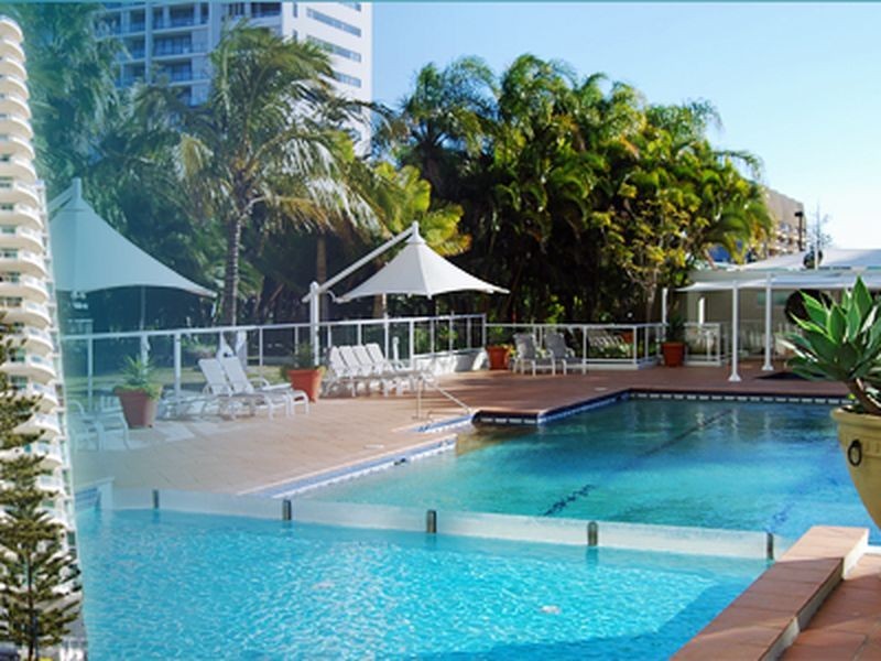 1/177 Old Burleigh Road, Broadbeach QLD 4218