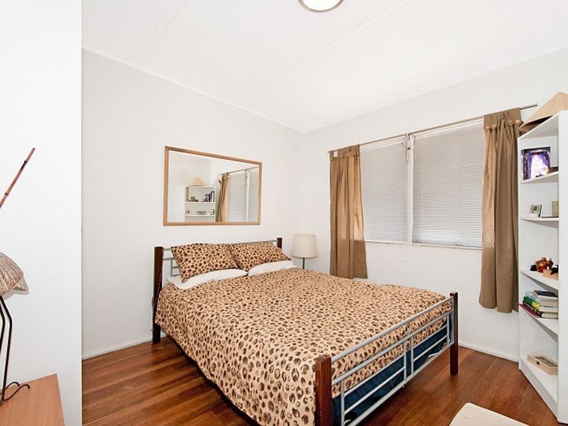 33/2539-2541 Gold Coast Highway, Mermaid Beach QLD 4218