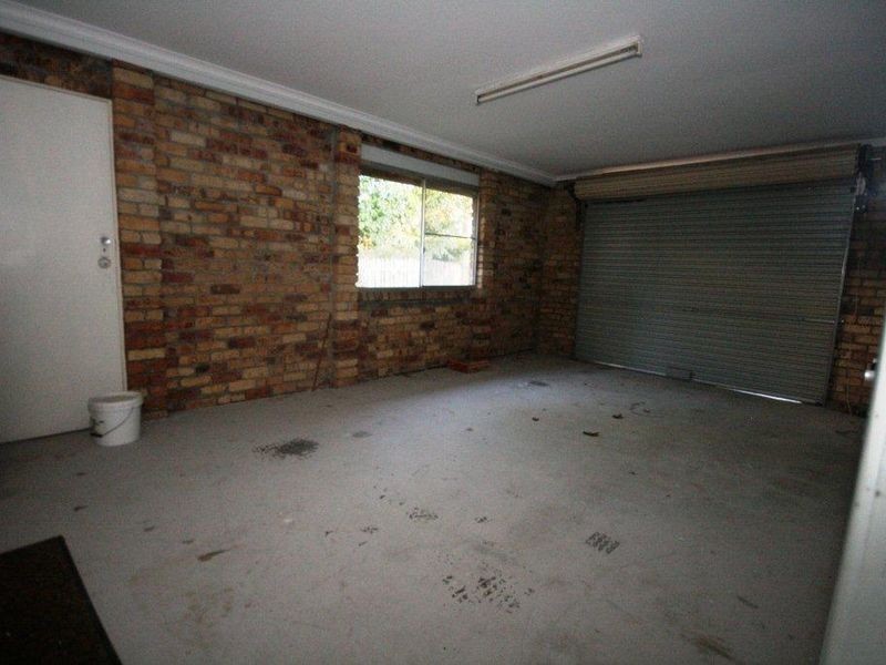 89 T E Peters Drive, Broadbeach Waters QLD 4218