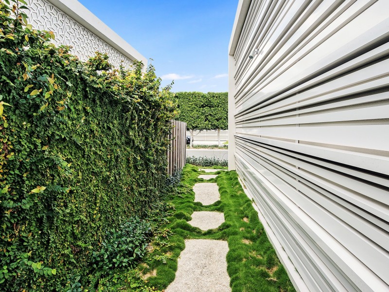 34 Theatre Drive, Benowa QLD 4217