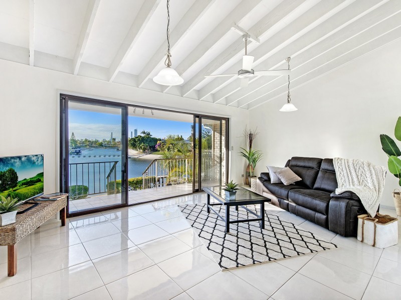 3/53-57 Hooker Boulevard, Broadbeach Waters QLD 4218