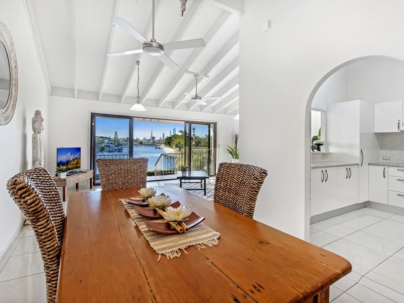 3/53-57 Hooker Boulevard, Broadbeach Waters QLD 4218