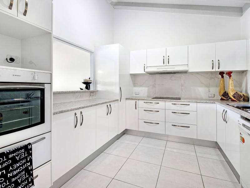 3/53-57 Hooker Boulevard, Broadbeach Waters QLD 4218