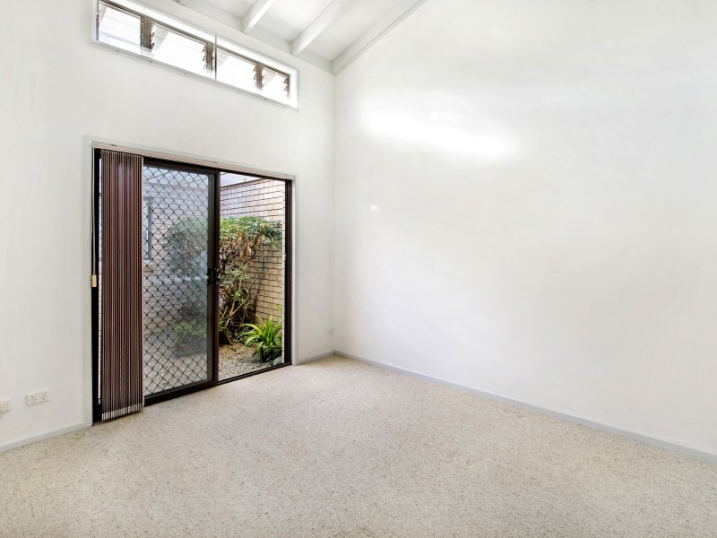 3/53-57 Hooker Boulevard, Broadbeach Waters QLD 4218