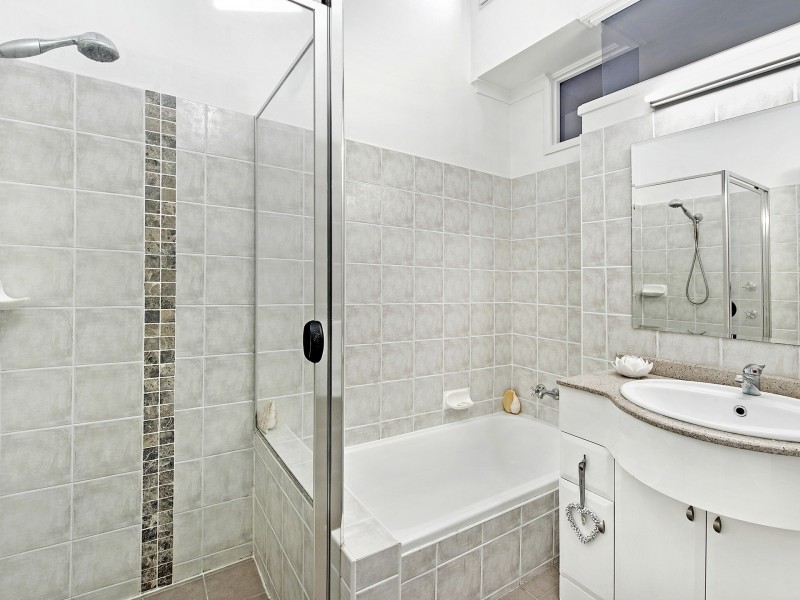 3/53-57 Hooker Boulevard, Broadbeach Waters QLD 4218