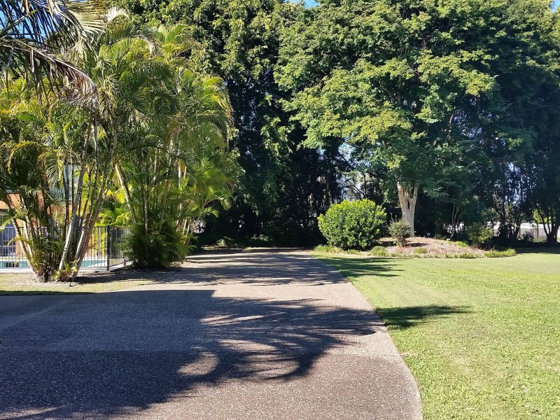 8-16 Riverbend Avenue, Carrara QLD 4211