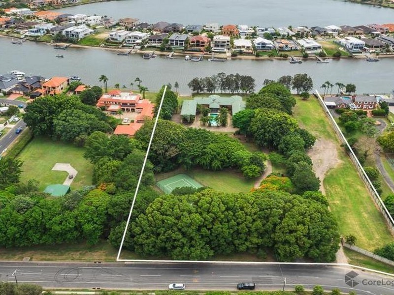 8-16 Riverbend Avenue, Carrara QLD 4211