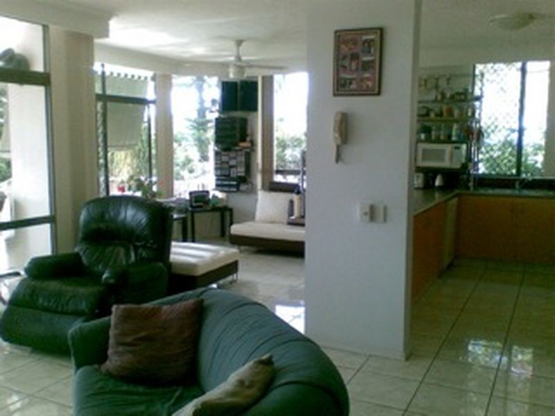 1/2964 Gold Coast Highway, Surfers Paradise QLD 4217