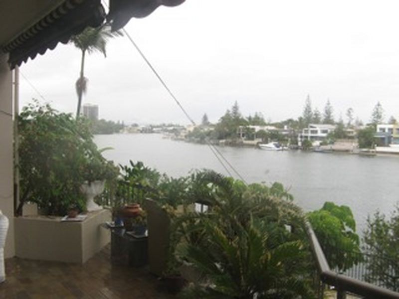 1/2964 Gold Coast Highway, Surfers Paradise QLD 4217