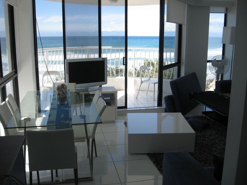 21/60 The Esplanade, Surfers Paradise QLD 4217