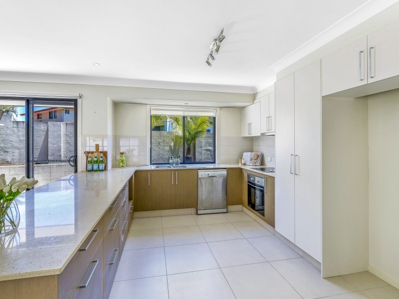 178 Palm Meadows Drive, Carrara QLD 4211