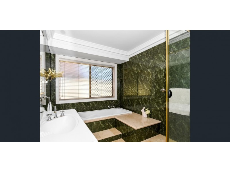 14 Ivy Street, Carrara QLD 4211