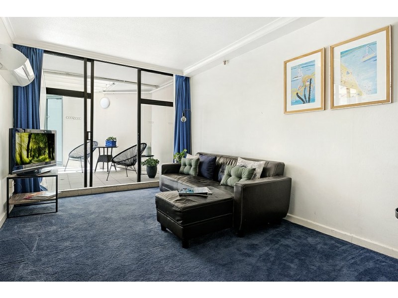 18 Hanlan Street, Surfers Paradise QLD 4217