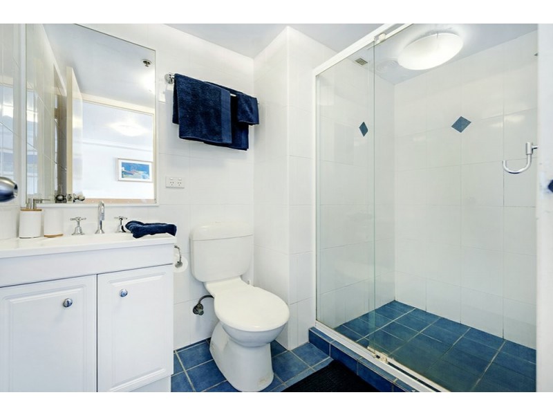 18 Hanlan Street, Surfers Paradise QLD 4217