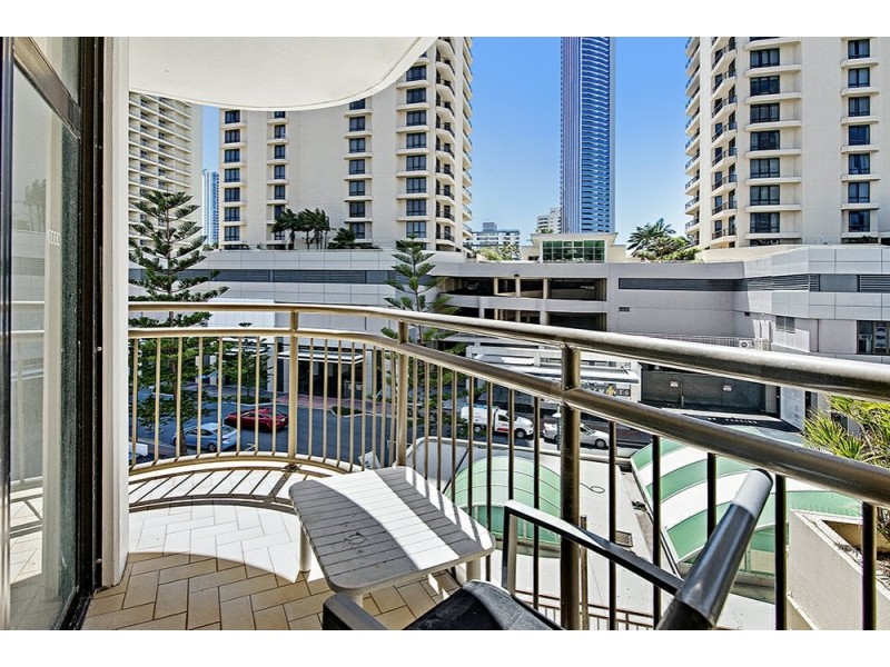 18 Hanlan Street, Surfers Paradise QLD 4217