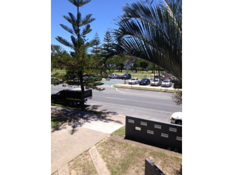 183 Old Burleigh Road, Broadbeach QLD 4218