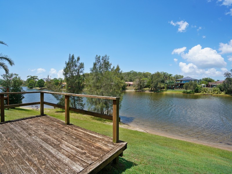 Unit 1/20 Sunbird Street, Burleigh Waters QLD 4220