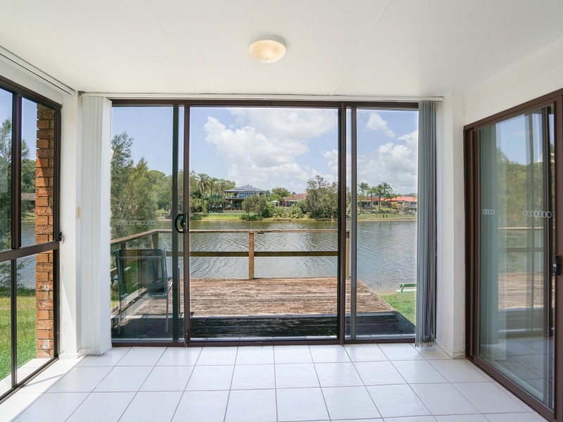 Unit 1/20 Sunbird Street, Burleigh Waters QLD 4220