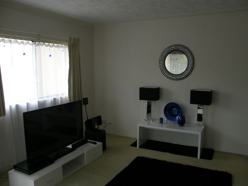 15/10-12 Spendelove Avenue, Southport QLD 4215