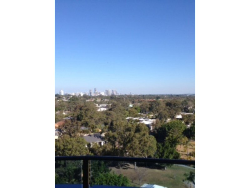 5 Harbourside Court, Biggera Waters QLD 4216