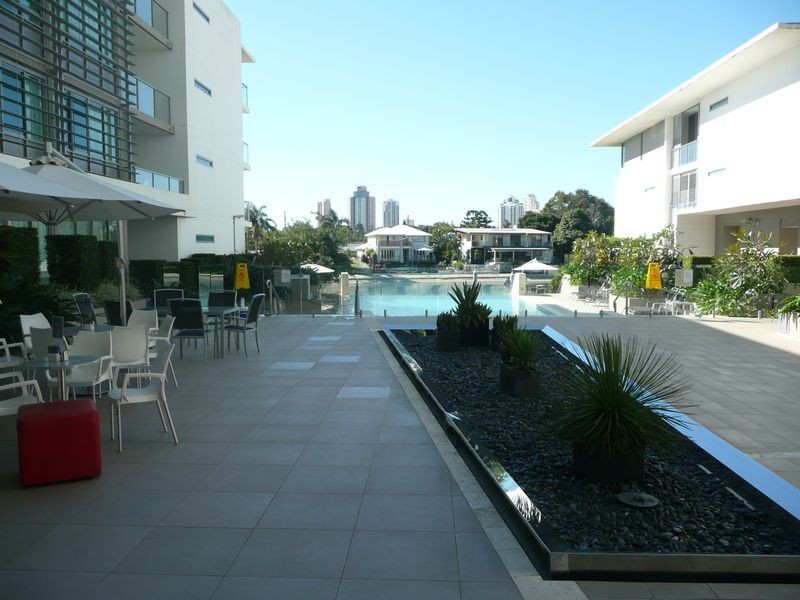 2012/33 T E Peters Drive, Broadbeach Waters QLD 4218