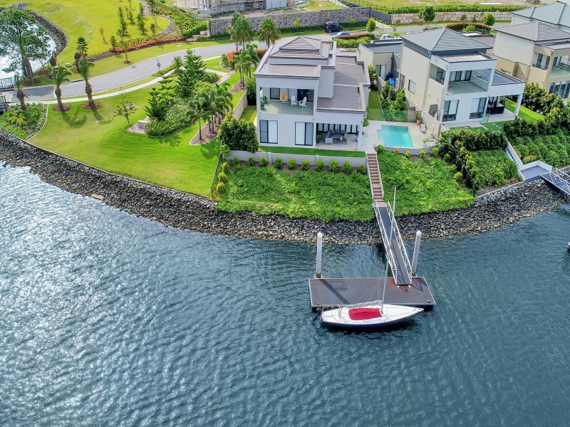 1080 Edgecliff Dr, Sanctuary Cove QLD 4212