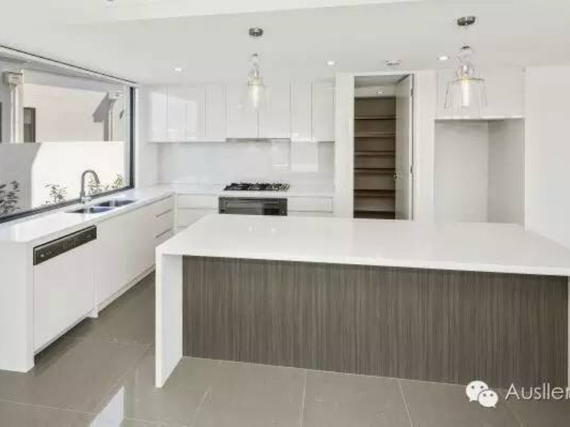 1080 Edgecliff Dr, Sanctuary Cove QLD 4212