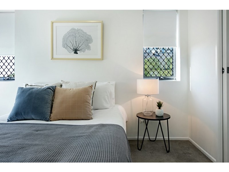 6/39 Frank Street, Labrador QLD 4215