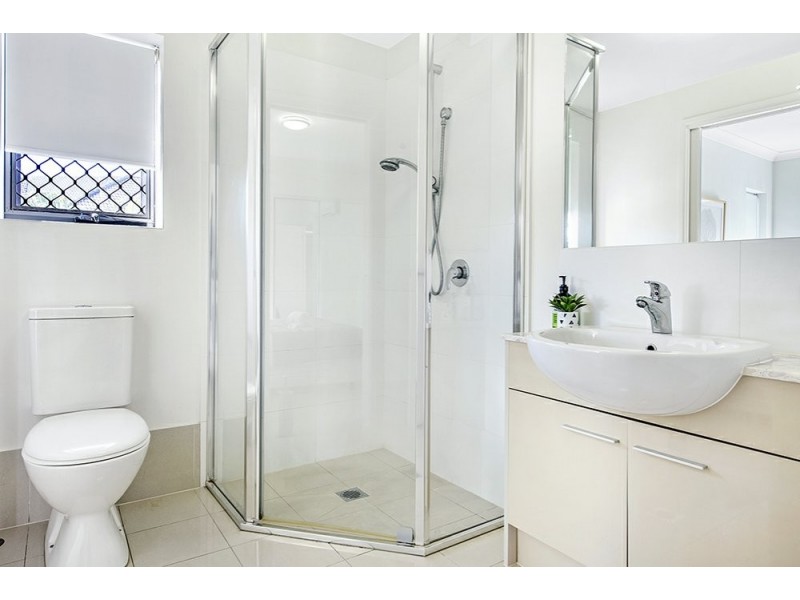 6/39 Frank Street, Labrador QLD 4215