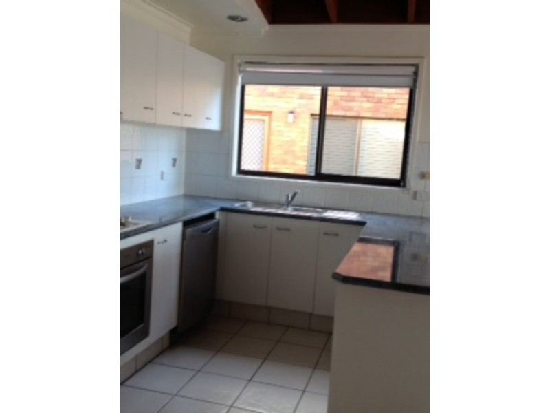 20 Sunbird Street, Burleigh Waters QLD 4220