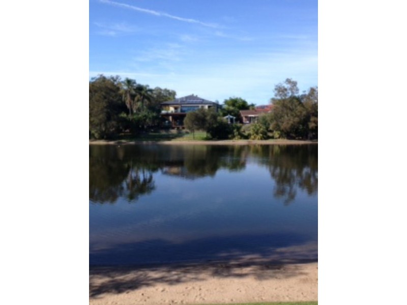 20 Sunbird Street, Burleigh Waters QLD 4220