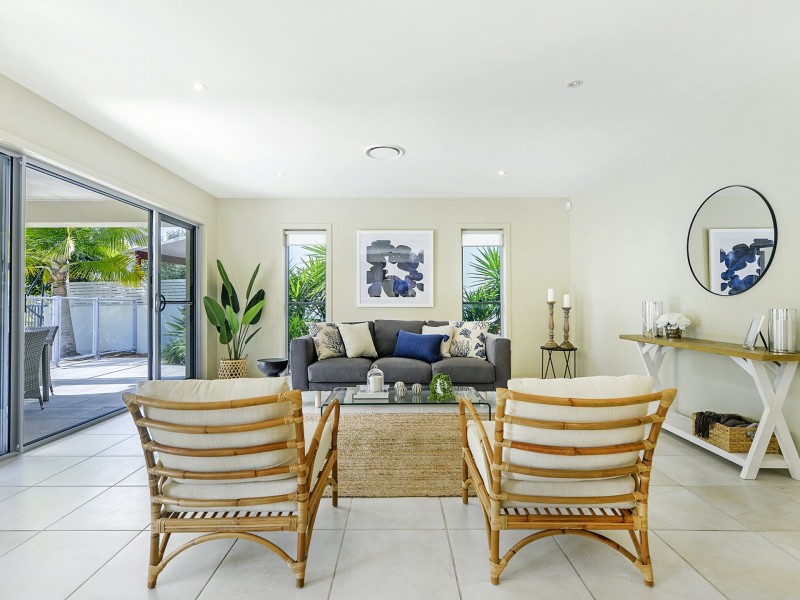 18/145 Palm Meadows Drive, Carrara QLD 4211