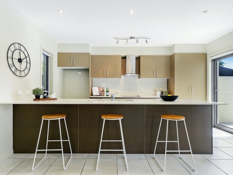 18/145 Palm Meadows Drive, Carrara QLD 4211