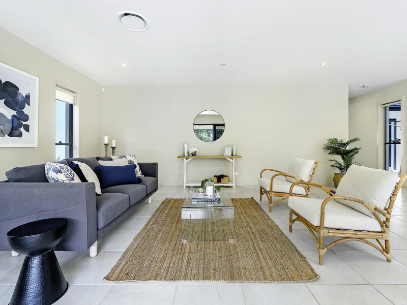 18/145 Palm Meadows Drive, Carrara QLD 4211