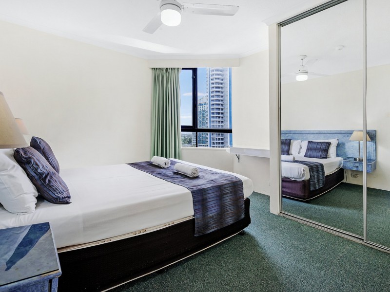 9 Laycock Street, Surfers Paradise QLD 4217