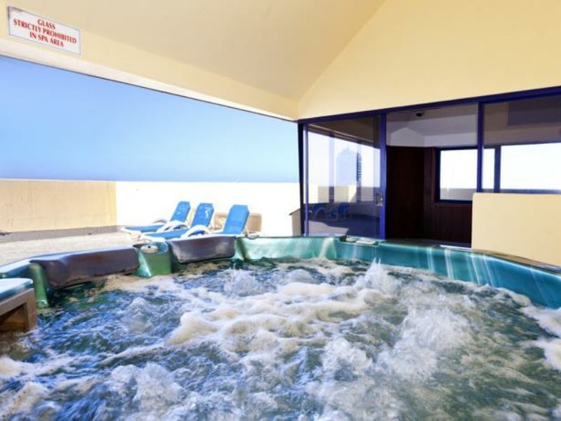 9 Laycock Street, Surfers Paradise QLD 4217