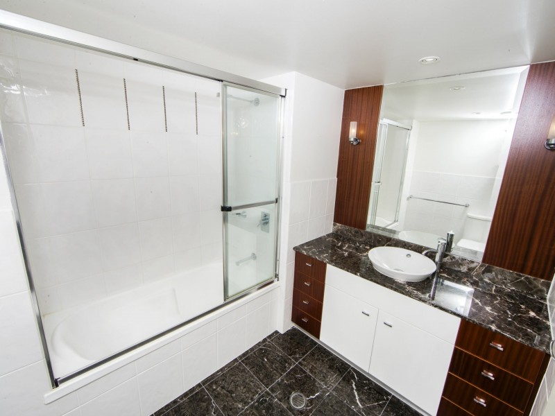 23 Ferny Avenue, Surfers Paradise QLD 4217