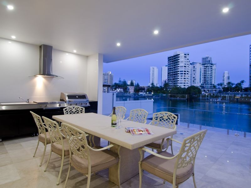 46 Amalfi Drive, Surfers Paradise QLD 4217