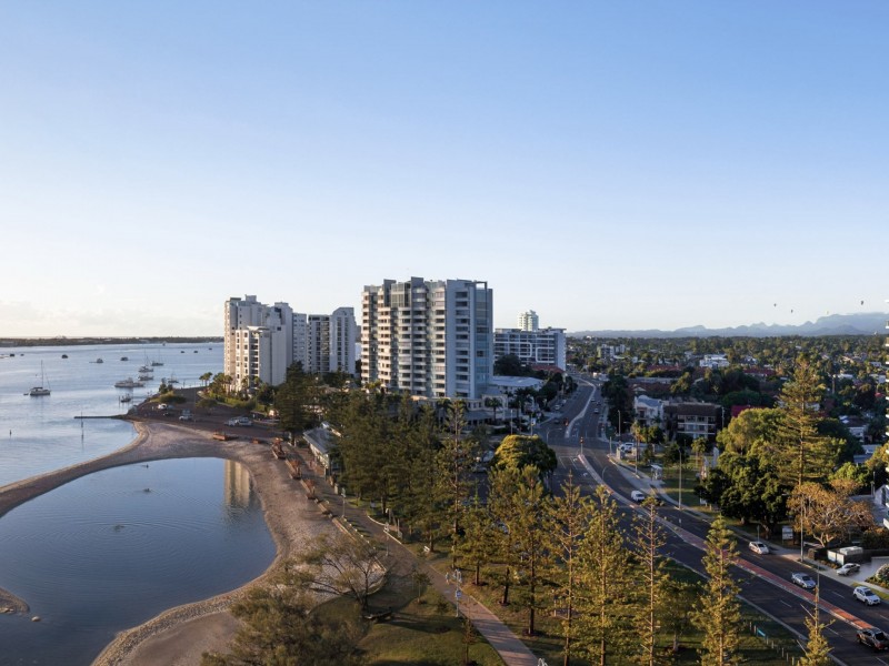 372 Marine Pde, Labrador QLD 4215