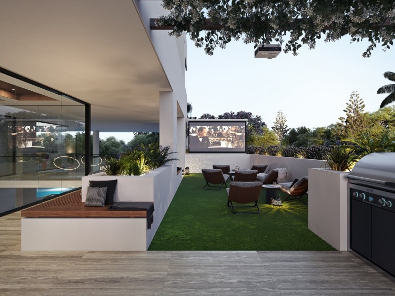 372 Marine Pde, Labrador QLD 4215