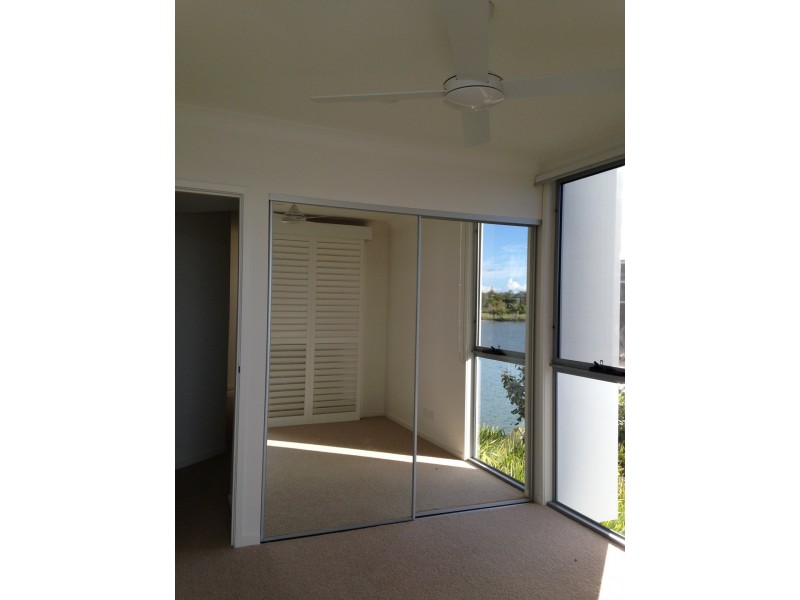 3028 The Boulevard, Carrara QLD 4211