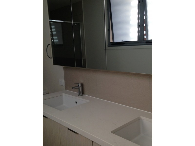 3028 The Boulevard, Carrara QLD 4211