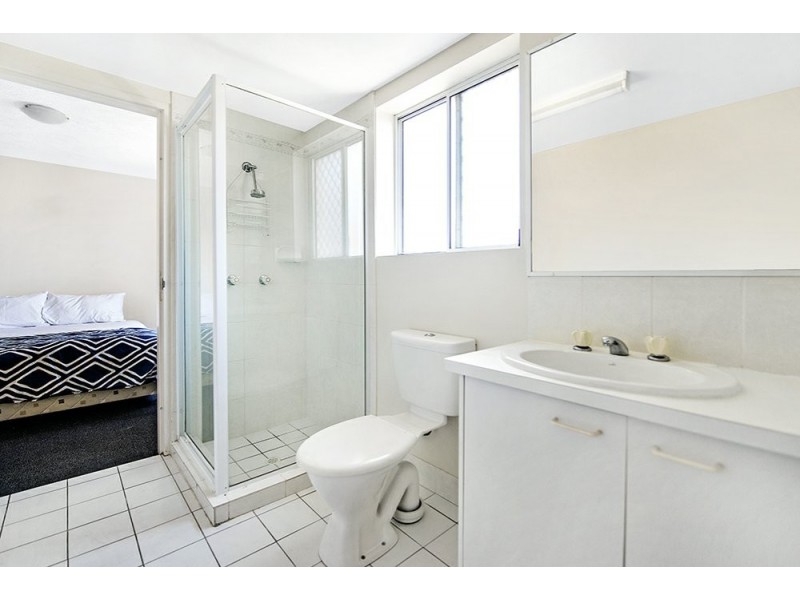 12 33-35 Cypress Avenue, Surfers Paradise QLD 4217