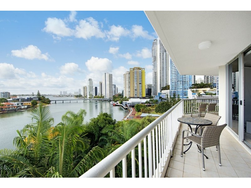 28 63 Cavill Avenue, Surfers Paradise QLD 4217