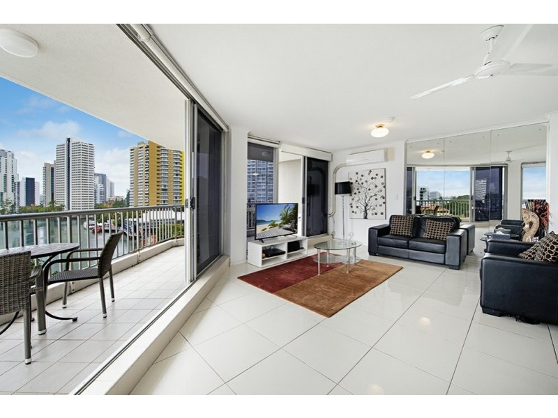 28 63 Cavill Avenue, Surfers Paradise QLD 4217