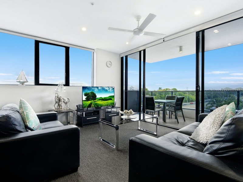 11/2729-2733 Gold Coast Highway, Surfers Paradise QLD 4217