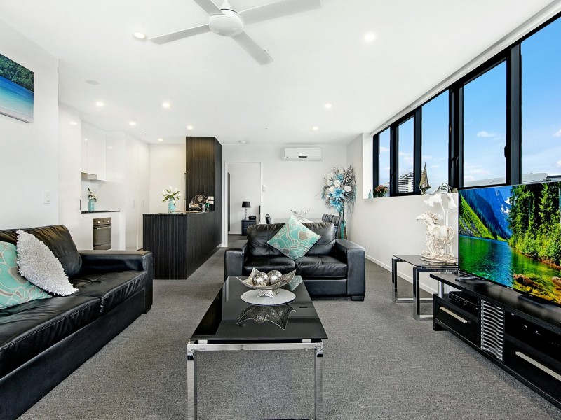 11/2729-2733 Gold Coast Highway, Surfers Paradise QLD 4217