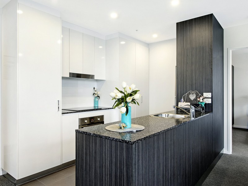 11/2729-2733 Gold Coast Highway, Surfers Paradise QLD 4217