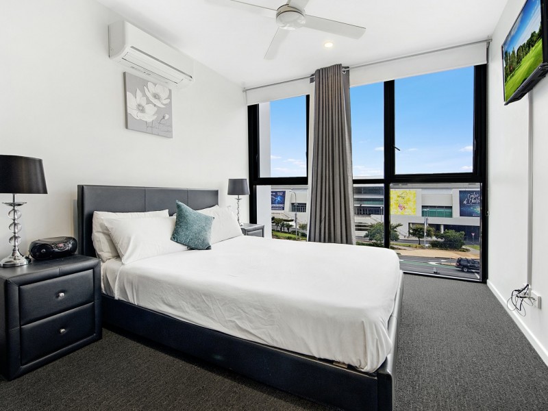 11/2729-2733 Gold Coast Highway, Surfers Paradise QLD 4217
